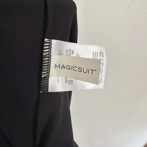 Magicsuit Gold Leaf Alex Underwire Tankini Top - Picture 12 of 14